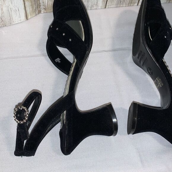 Vintage 90’s Black Velvet Square Toe Ankle Strap Chunky Heels Size 9 - Picture 14 of 16